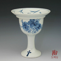 Porcelain Holy Grail Cup with Blue and White Cross, Grape, Barley Painting